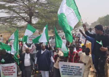 CSOs Finger 10 Govs In Alleged Plot To Undermine Buhari’s Currency Swap Policy