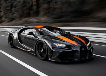 Tech  Savy: Bugatti Chiron Super Sport 300+: Fastest Car