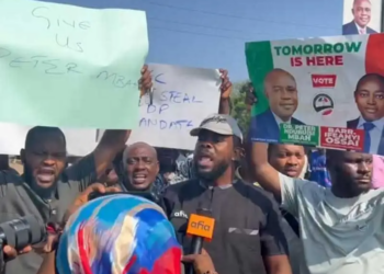 Enugu Gov’ship Result: Mbah, Edeoga Supporters Vow To Occupy INEC Office