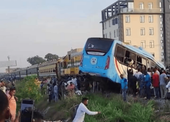 BREAKING: 3 Die, Many Injured As Train Colllides With BRT Bus In Lagos