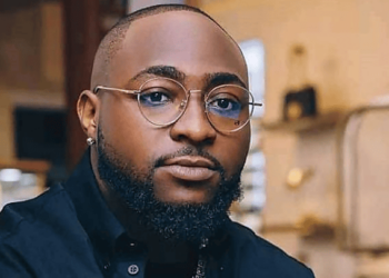 Davido Deletes Instagram Posts, Profile Picture
