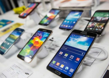 Forex Crisis, Inflation Drag Down Phone Demand By 32%