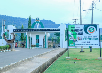 Yahaya Bello‘s Signature In Kogi Poly