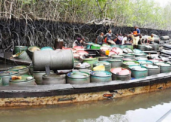 Federal Govt Must Charge Oil Thieves With Treason – Ex-Naval Chief