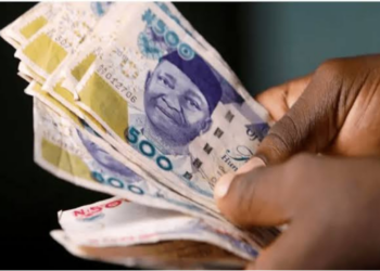 Nigerians Express Frustration, Confusion Over N500, N1000 Recirculation By Banks