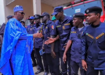 For Putting Out Gamboru Market Fire, Zulum Rewards 149 Firemen With N14.9m 