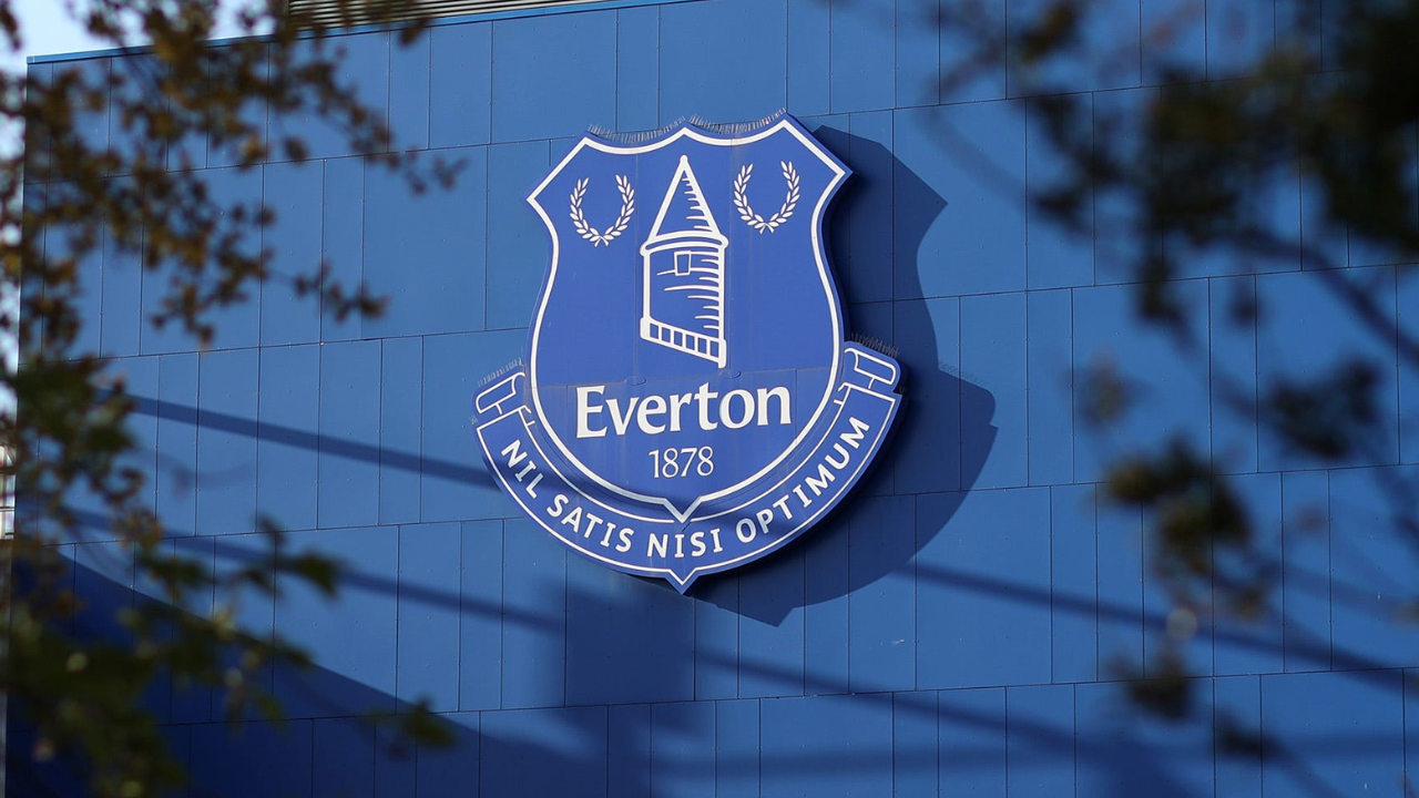 Everton FC Football Dart Flights – Bully Darts