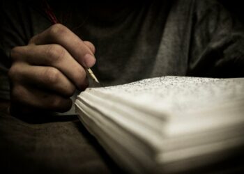 Mastering The Art of Using Stock Photos: The Ultimate Guide For Content Creators