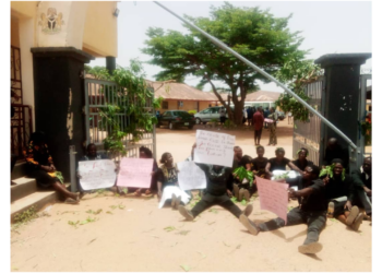  Ad-hoc Workers’ Protest Grounds Plateau Health Technology College