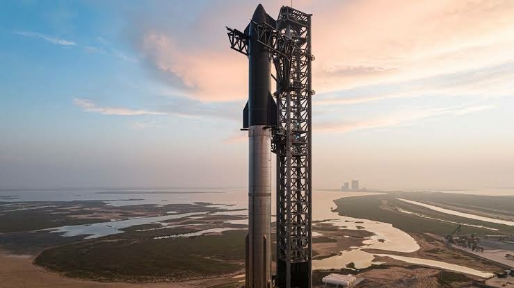 SpaceX’s Starship Rocket Explodes Shortly After Take-off 1 spacex