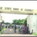 Lawmakers Flee As Suspected Thugs Invade Benue Assembly, Smash Cars