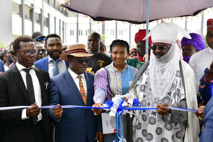 R-L: Emir of Kano, Alhaji Aminu Ado Bayero; wife of Cross River State governor, Dr Linda Ayade; Cross River State governor, Prof Ben Ayade; CEO of COSCHARIS Group, Cosmos Maduka, and others during the commissioning of the Obudu-German Specialists Hospital in Obudu local government area of the state, yesterday.