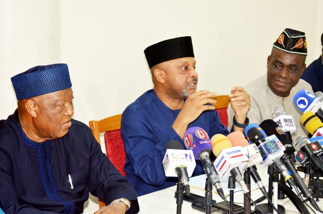 10th Senate: 77 APC Ex-Senators Vow To Mobilise Support For Akpabio, Barau's Victory - Vimarsana News