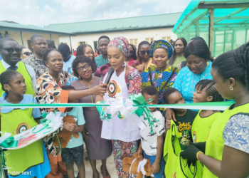 Olori Atuwatse III Donates Facilities To Encourage Learning In Warri Schools