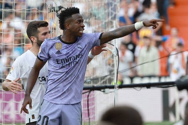 Vinicius Will Not Leave Real Madrid For Racist Attackers – Ancelotti 1 Vinicius 1