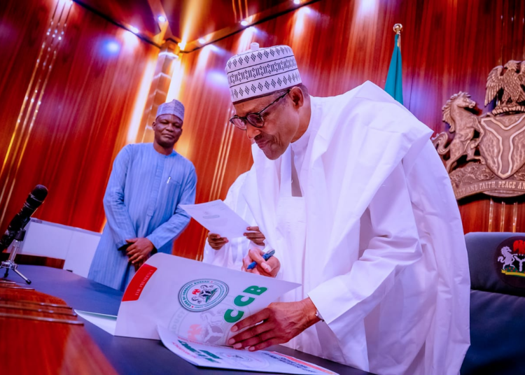 Buhari Receives Assets Declaration Form