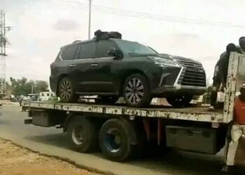 Police Storm Ex-Gov Matawalle’s Residence, Impound Vehicles