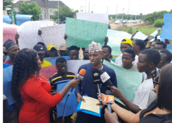 Protesters Storm EFCC, Demand Probe, Arrest Of Ex-Zamfara Gov Matawalle