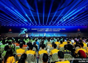 Nigerian Varsity Students Win Grand Prize At Huawei Global ICT Competition