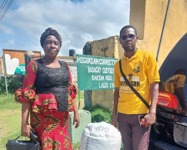 Ezenwoye Takes Succour To Correctional Service Inmates 1 Evangelist Immaculate Ezenwoye