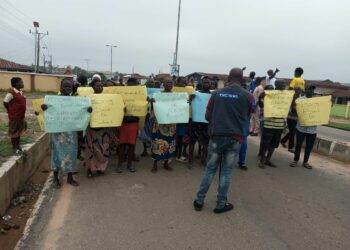 BREAKING: Protest Rocks Ekiti Community Over Relocation Of FCE