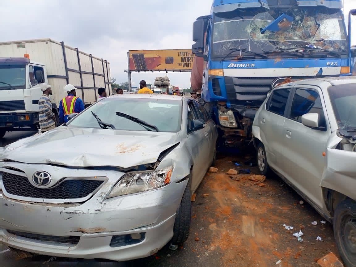 Truck Crushes Female Hawker To Death In Lagos