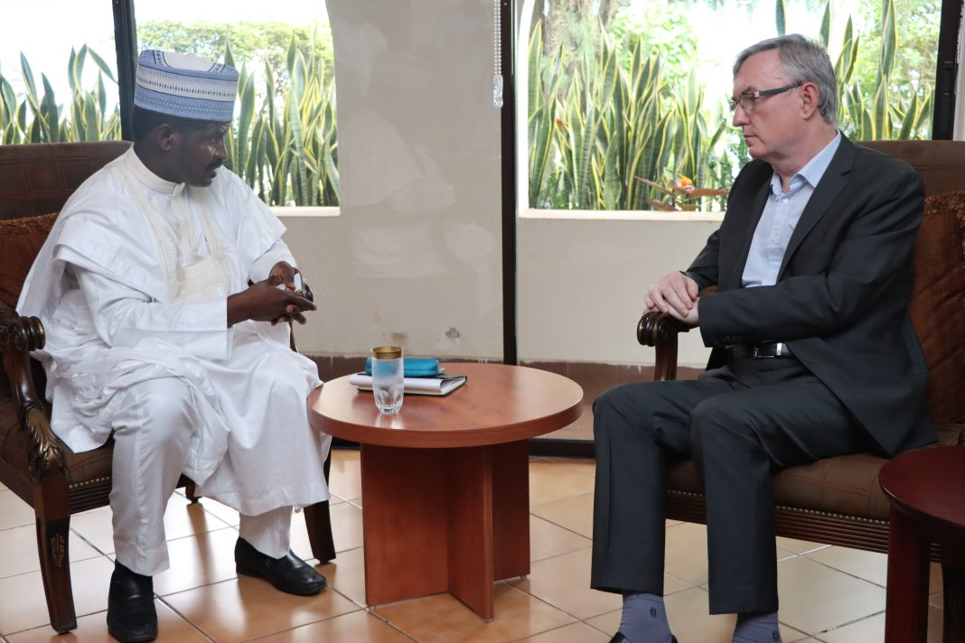 Gwandu navštíví českou ambasádu za účelem spolupráce, zjištění faktů projektu Delta2