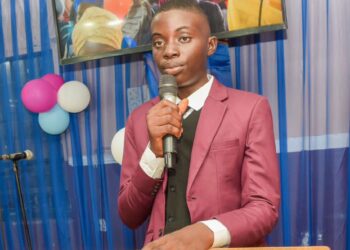 Gov AbdulRazaq Hails Kwara’s Ololade For Scoring 9 Distinctions In WASSCE