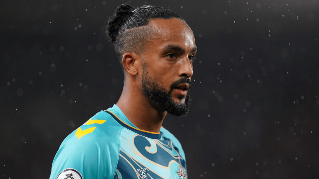 Theo Walcott Announces Retirement From Football