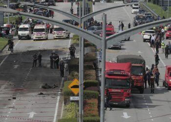 10 Killed As Plane Crashes On Malaysian Highway