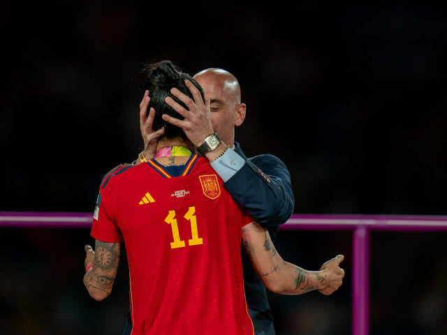 Spain Coaching Staff Resign Over Hermoso Kiss Row 1 images 4 1