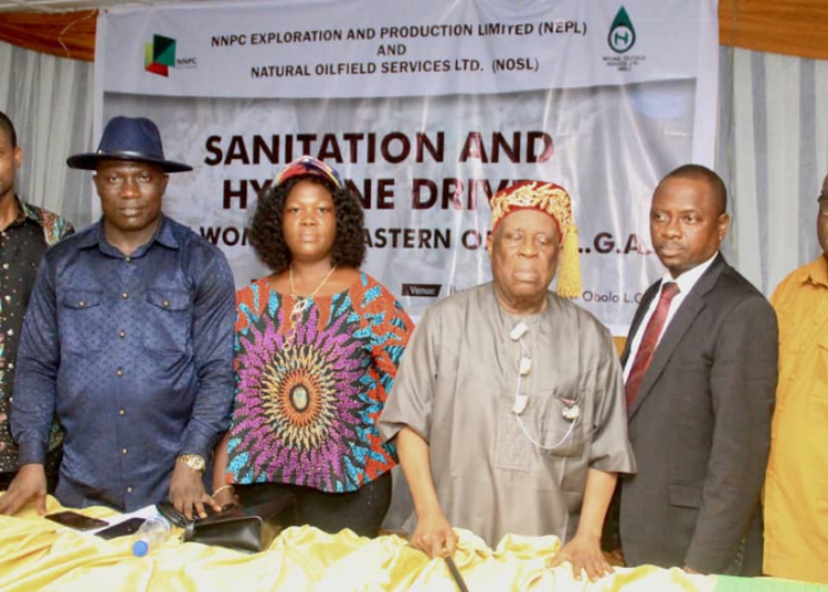 Dignitaries at the Sanitation and Hygiene Initiative.