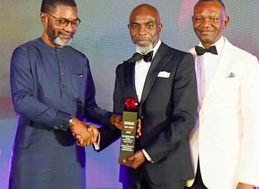 Fomer Minister and ex-Director-general, Nigerian Economic Summit Group (NESG), Frank Nweke (left), and the Publisher, Businessday Newspaper, Frank Aigbogun (right), presenting the 2023 Top 25 CEOs Award to the MD/CEO of Wema Bank Plc, Moruf Oseni, at the Awards ceremony held in Lagos over the weekend.