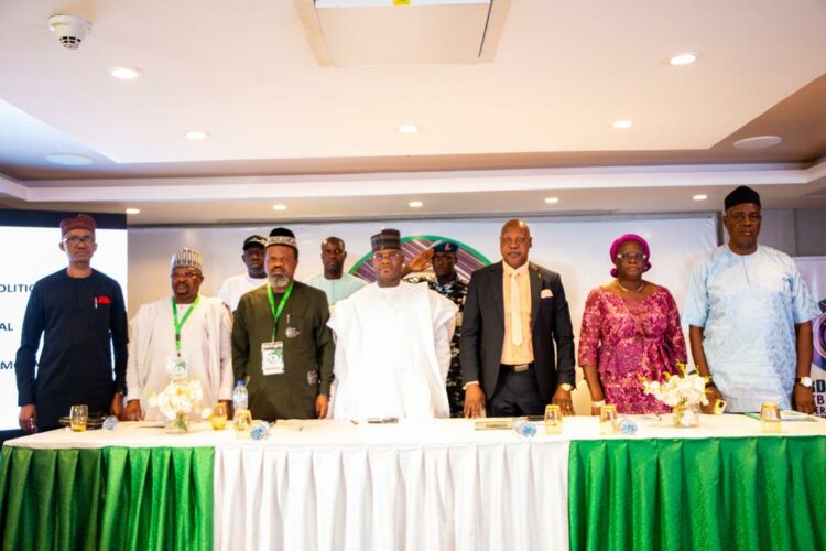 L-R: Executive Vice Chairman/Editor-in-Chief, LEADERSHIP Newspapers, Azubuike Ishiekwene; Kogi Central Senator, Sadiku Ohere; President, Nigeria Union Journalists (NUJ), Chris Isiguzo; Governor Yahaya Bello of Kogi State;  immediate-past President, Nigerian Guild of Editors (NGE), Mustapha Isah; Secretary to the Kogi State Government, Dr (Mrs) Folashade Ayoade, and State Security Adviser, Navy Commander Jerry Omodara (retd), at the 3rd Annual GYB Seminar for Political and Crime Correspondents/Editors, in Abuja, on Friday.