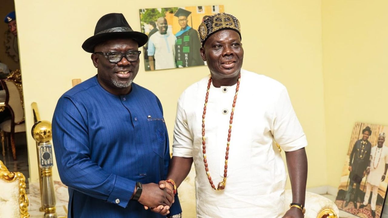 Egukawhore Hosts Delta Gov At Country Home, Discuss Infrastructural Devt