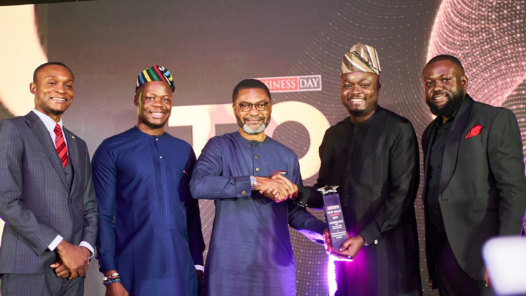 L-R: Regional Sales Manager, SeamlessHR, Tomilayo Alapinni; CTO& Co-founder, Deji Lana; former Director-General, Nigerian Economic Summit Group (NESG), Frank Nweke; CEO & Co-Founder, SeamlessHR, Dr. Emmanuel Okelejim and Head of Branding and Communications, Sayo Akinwale, at the 2023 Top 25 CEOs Awards by BusinessDay Newspaper, in Lagos.