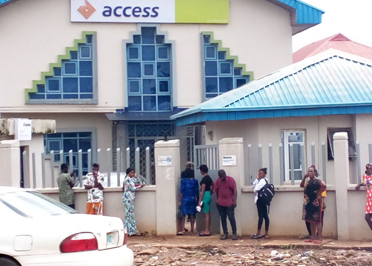 Stranded bank customers and lawyers at the Ebonyi State Judicial Complex Abakaliki.