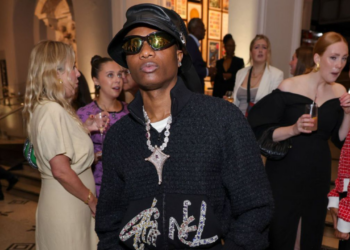 Wizkid Makes First Public Appearance After Mum’s Death