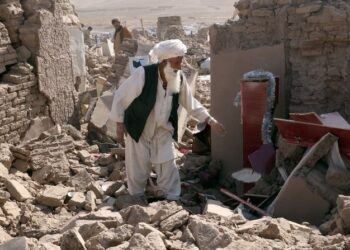 Afghan Earthquakes Kill 2,445 Persons
