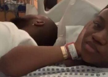 ‘Stop Circulating Old Photos’, Davido Reacts To Reports Of Welcoming Twins