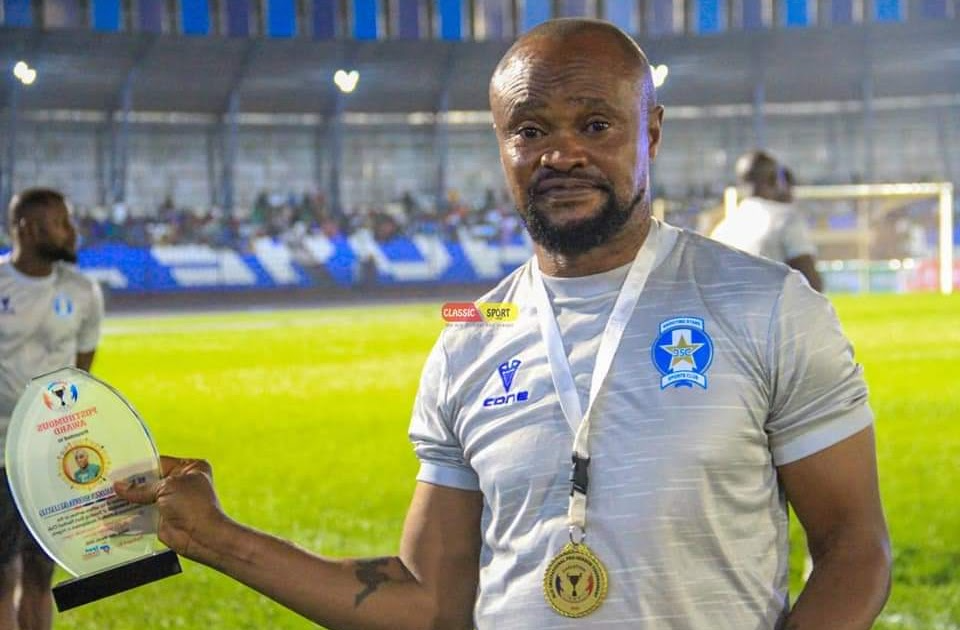 Cómo Finidi George acabó con mi carrera en Super Eagles, revela Dimeji Lawal