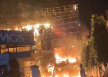 JUST-IN: Samsung Outlet Razed By Fire In Abuja