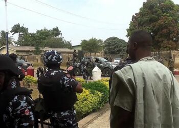 Pandemonium As EFCC, Air Force Officers Clash In Kaduna