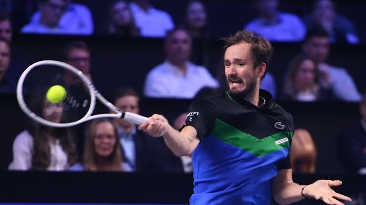 Dimitrov Holds Nerve To Stun Medvedev In Paris 1 IMG 2635