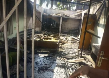 BREAKING: Fire Kills 2 At Alao-Akala’s Residence