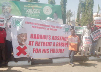 Insecurity: NYCN, Arewa Youths Besiege NASS, Demand Resignation Of Defence Minister