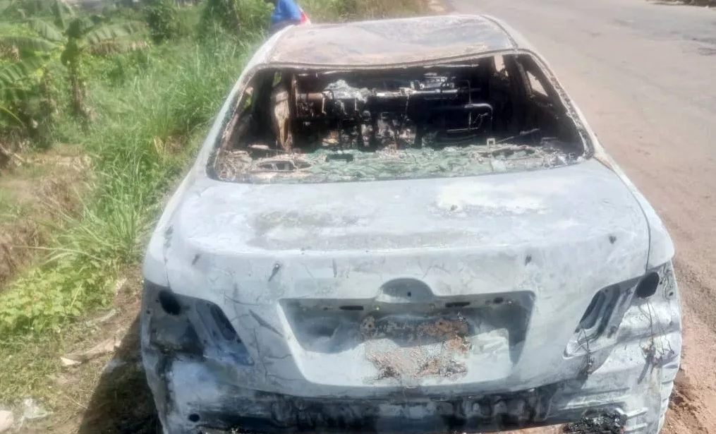 Angry Mob Sets Car Ablaze As Female Learner Runs Over Tricycle In Ogun