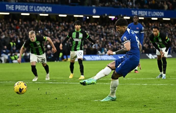 Fernandez Double Help 10-man Chelsea Beat Brighton 3-2 1 IMG 3625
