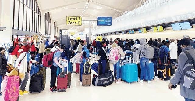 Nigerian students at the airport