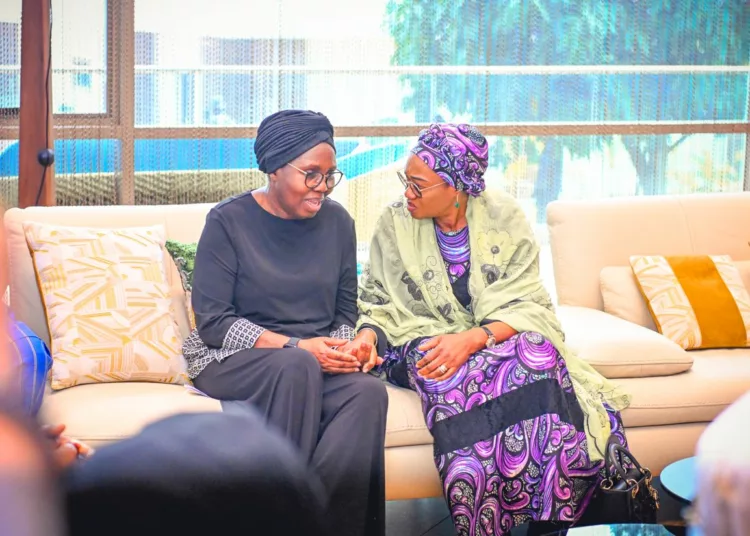 First lady, Oluremi Tinubu (right), consoling the widow of late Ondo State governor, Rotimi Akeredolu, Chief Betty Akeredolu, over the death of her husband during the first lady’s condolence visit to the family of the late governor in Ibadan, yesterday.